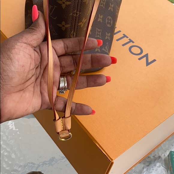 Authentic Louis Vuitton Alright!! Open to offers - Picture 8 of 16